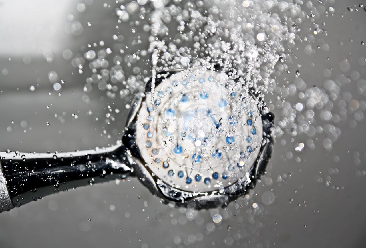 shower shower head water drop of water 161502.jpeg